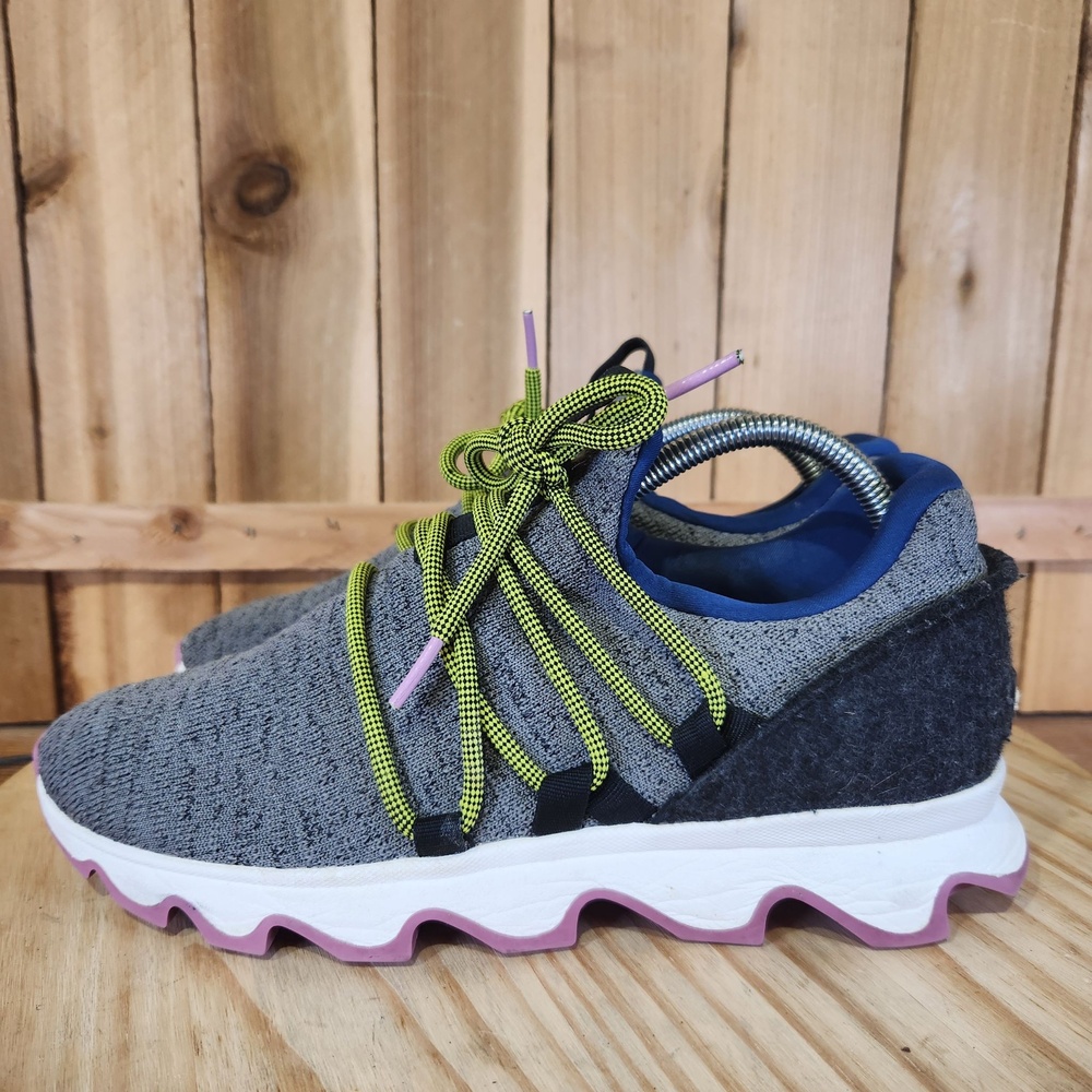 Sorel Kinetic Lace Shoes Womens 9.5 Gray Knit Sneakers Athletic NL3227-052